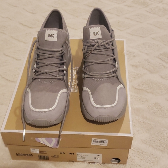 michael michael kors liv bubble trainer sneakers